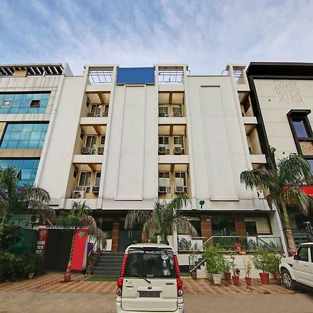 Capital O 32619 Hotel Sugar Palm Gwalior Eksteriør bilde