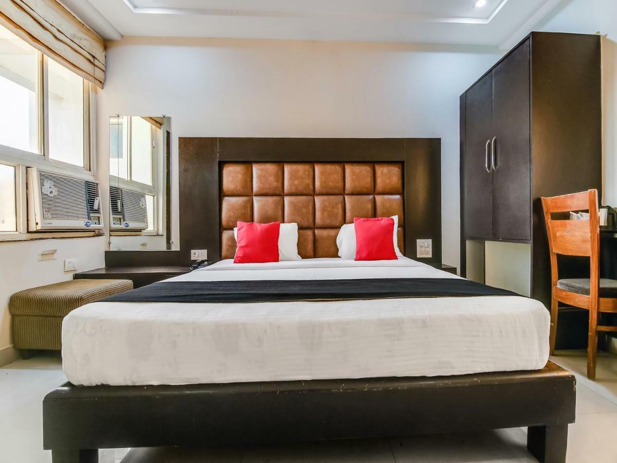 Capital O 32619 Hotel Sugar Palm Gwalior Eksteriør bilde