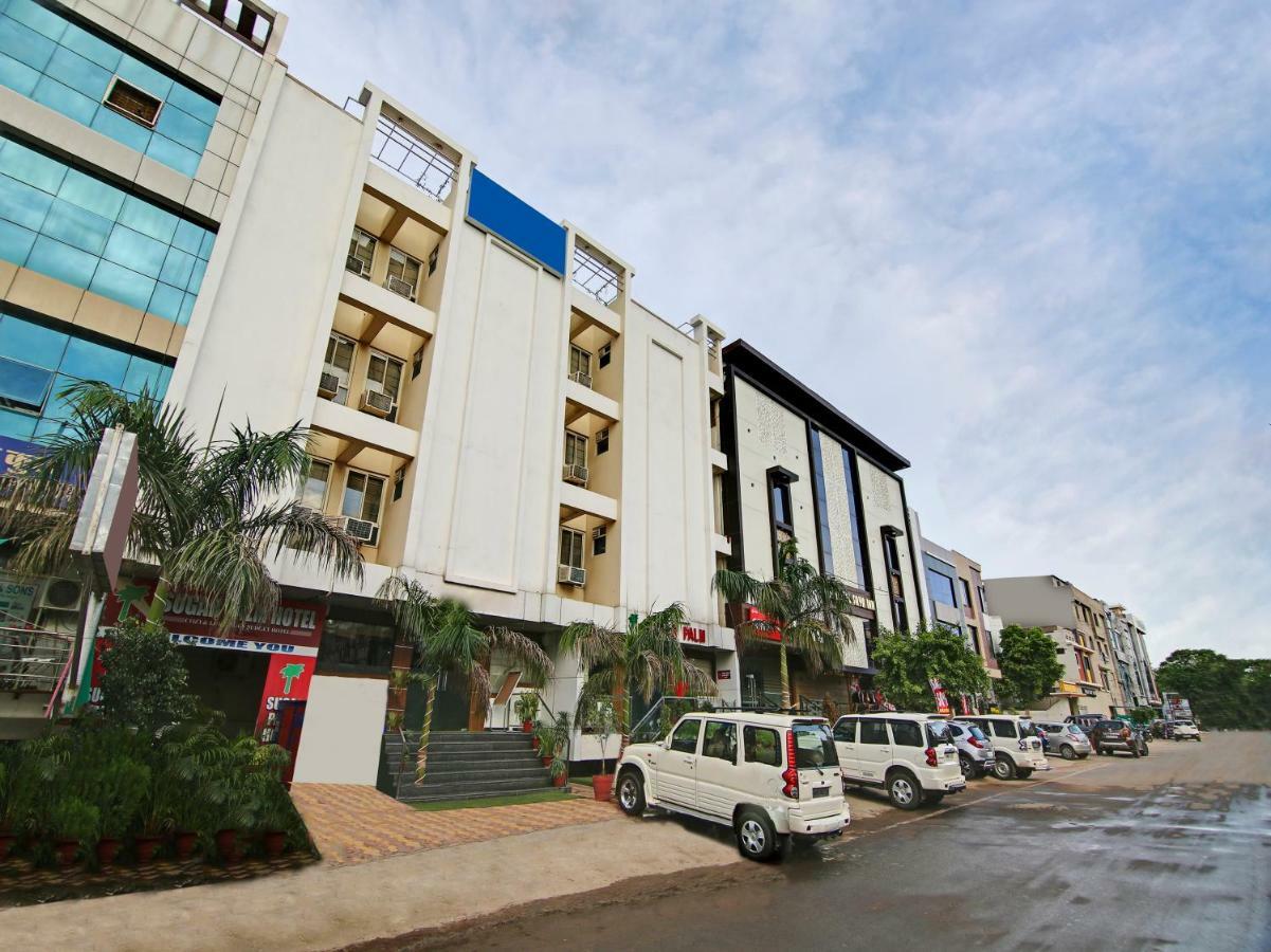 Capital O 32619 Hotel Sugar Palm Gwalior Eksteriør bilde
