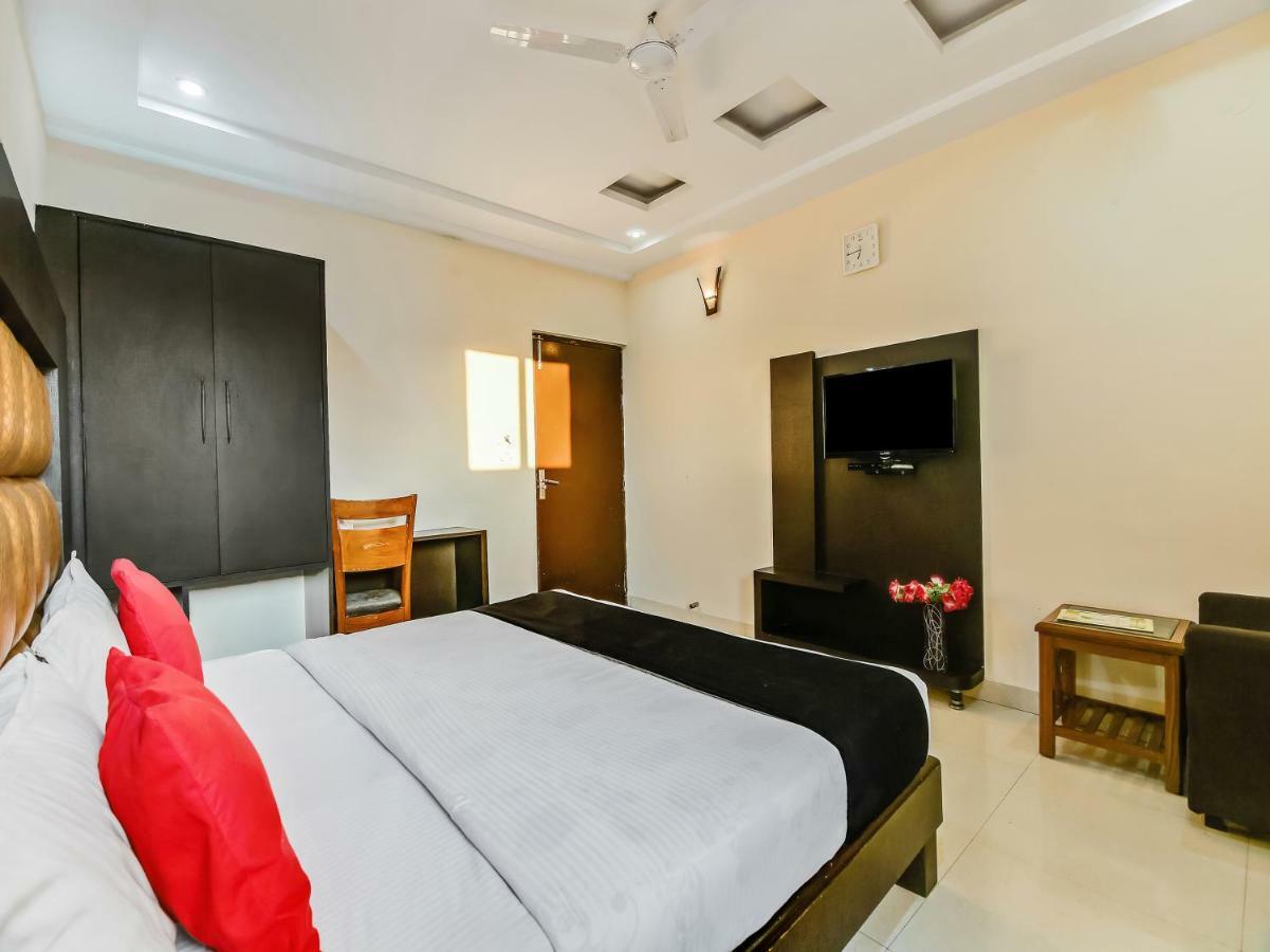 Capital O 32619 Hotel Sugar Palm Gwalior Eksteriør bilde