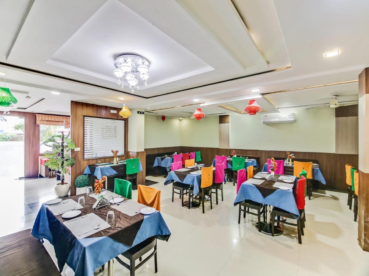 Capital O 32619 Hotel Sugar Palm Gwalior Eksteriør bilde